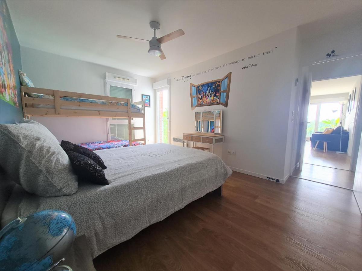 Grand Appartement Dreams Монтеврен Экстерьер фото